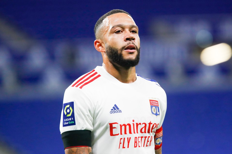 Barcelona are lining up a January move for Lyon star Memphis Depay