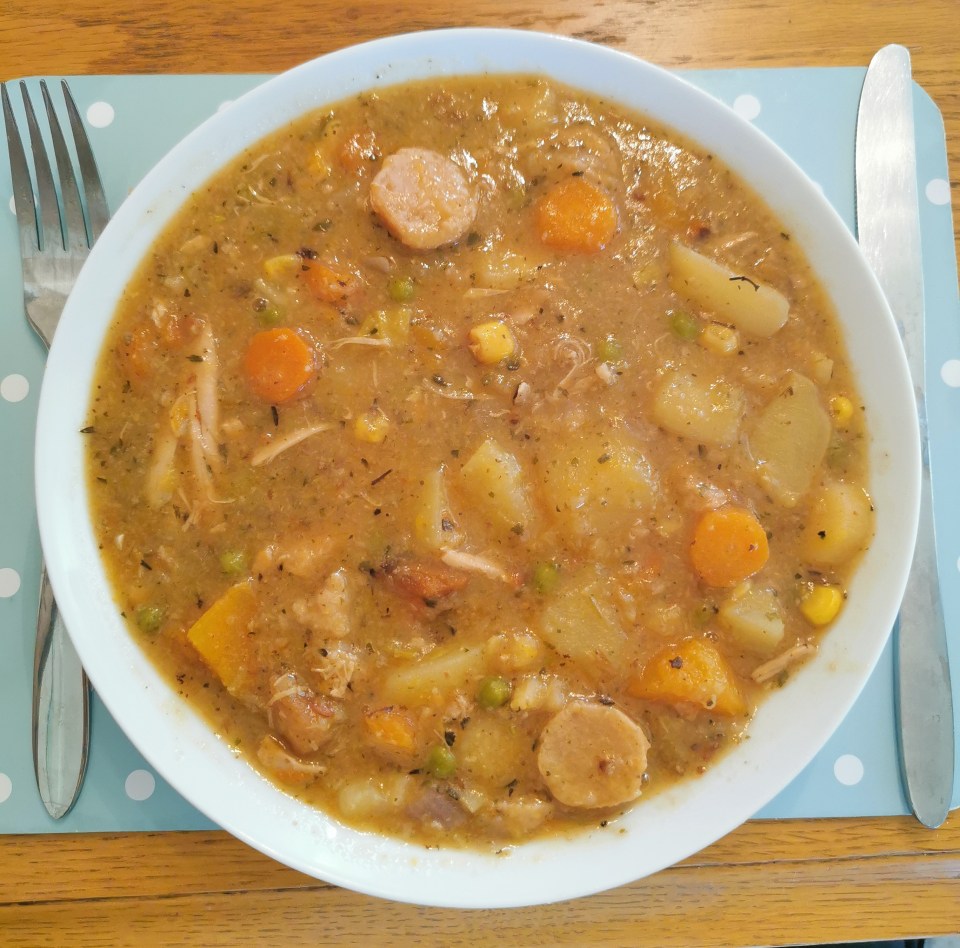 Two days after Christmas, Emma will cook a turkey stew with the leftover meat