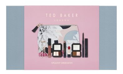 The beauty gift set comes with nine different products