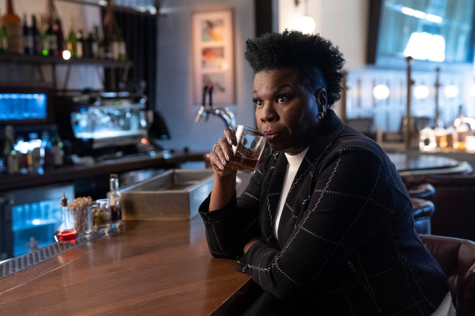 Leslie Jones says calling 2020 a "trainwreck" is an insult to trains 