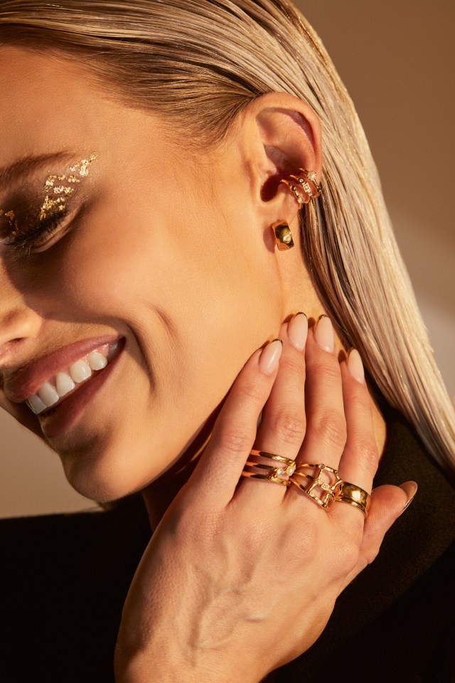 Looking for new jewellery that's uber chic but won't break the bank? We got you.