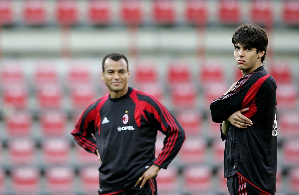 Cafu (left) was an experienced head in a hugely talented AC Milan side