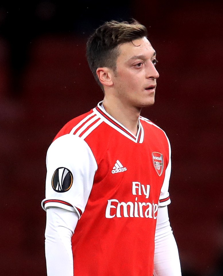 Mesut Ozil could be offered a Fenerbahce escape route