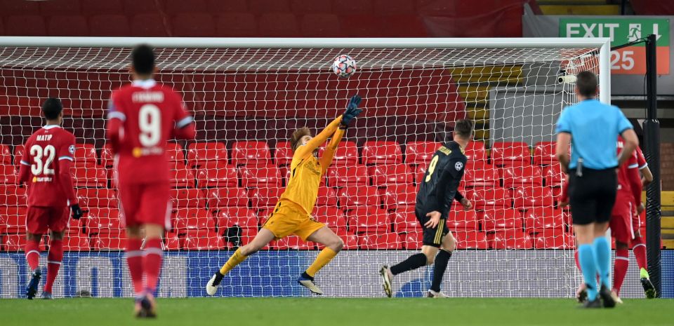 The stopper justified his inclusion with a stunning point-blank save from Klaas-Jan Huntelaar late on