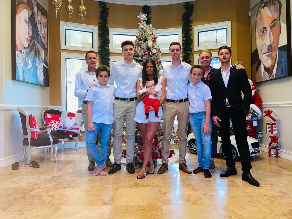 Pictured left-right, Saffron's dad Tony; brother Dallas, 10; brother Orlando, 17; Saffron holding baby Valentina, 10 weeks; Saffron's twin Aspen, 21; brother Jasper, 10; dad Barrie and ex Scott