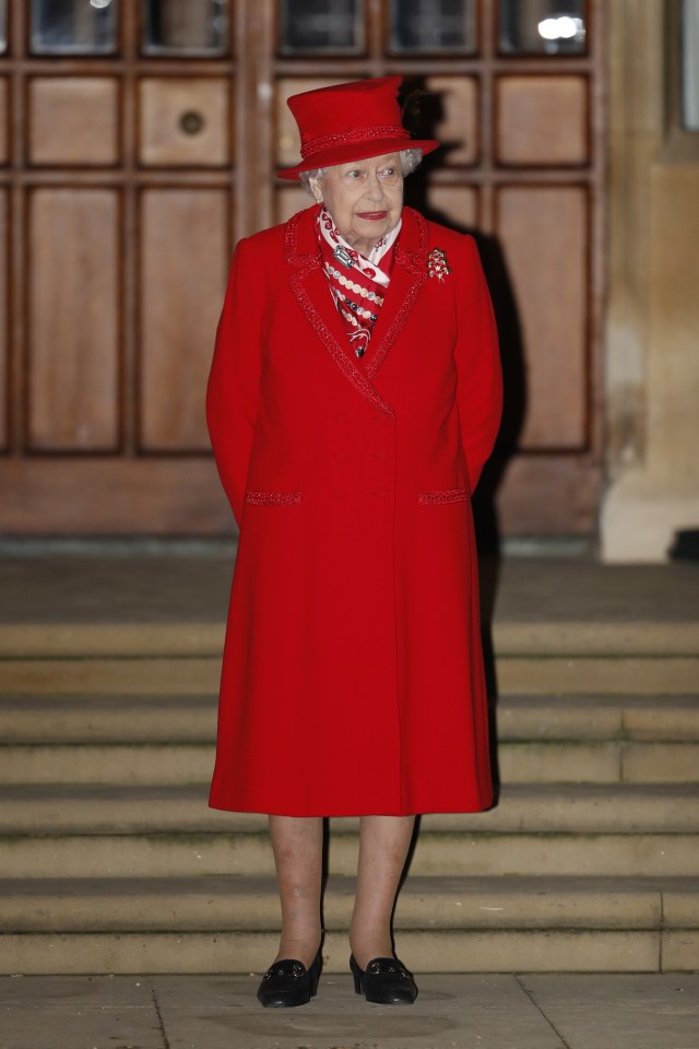 The Queen listened to carols on the steps of Windsor Castle