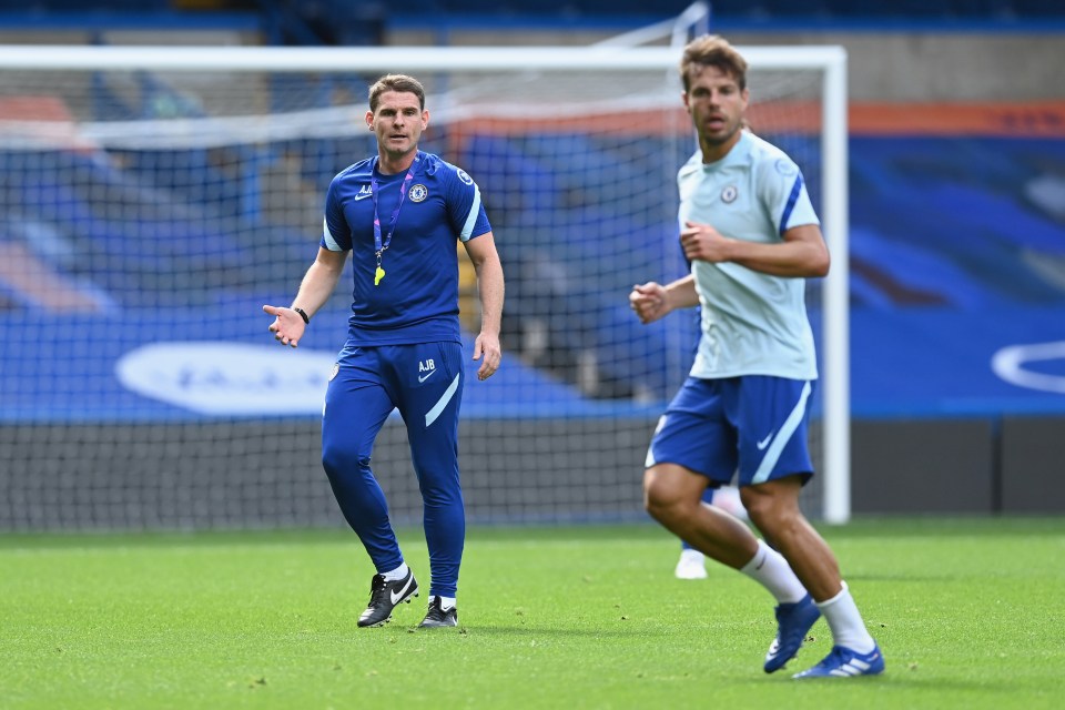 Barry works with Cesar Azpilicueta on defensive shape