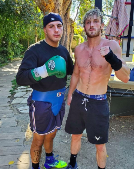 Cruiserweight amateur Angel Lozano with Paul