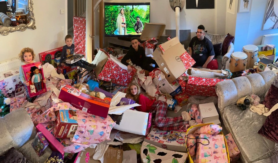 This month Katie took things up another level and moved into Carl’s home, spending their first Christmas together with all five of Katie’s ­children