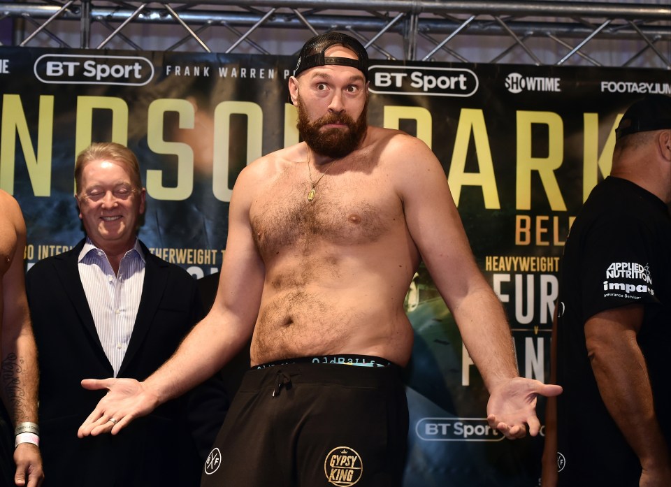 Tyson Fury has vowed to knockout AJ inside two rounds 