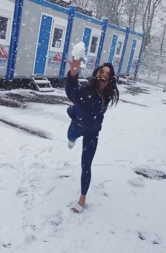 Dancing On Ice stars including Vanessa Bauer made the most of the snow