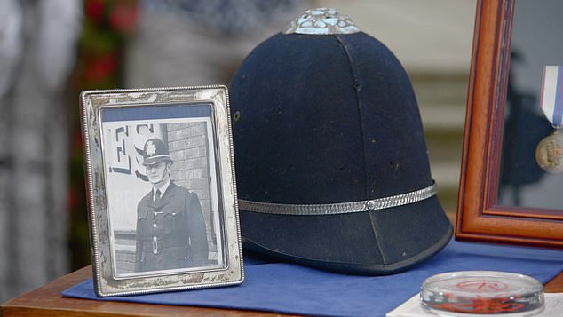 The helmet caused quite the stir on the Antiques Roadshow