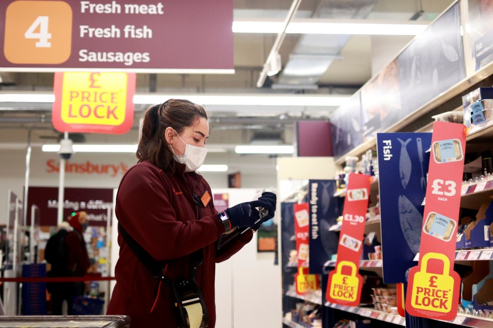 Sainsbury’s will also order security guards to enforce mask laws