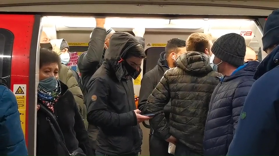 Brits wore masks on the Tube but were unable to socially distance