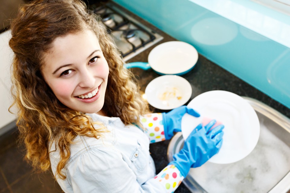 There's a specific order to follow if you want your cups and plates to stay gleaming 