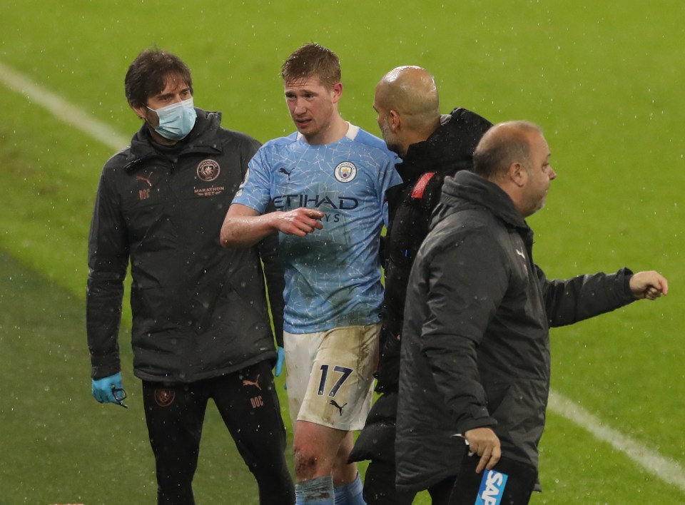 Kevin De Bruyne was forced off injured early in the second half