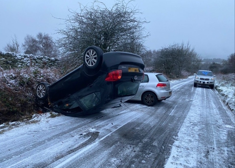 Derbyshire cops share image of overturned cars where motorists have fallen foul to the icy road conditions