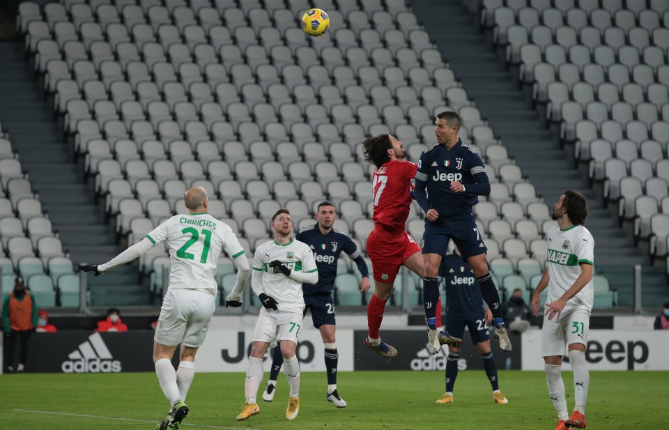 Cristiano Ronaldo failed to guide his header into the back of the net 