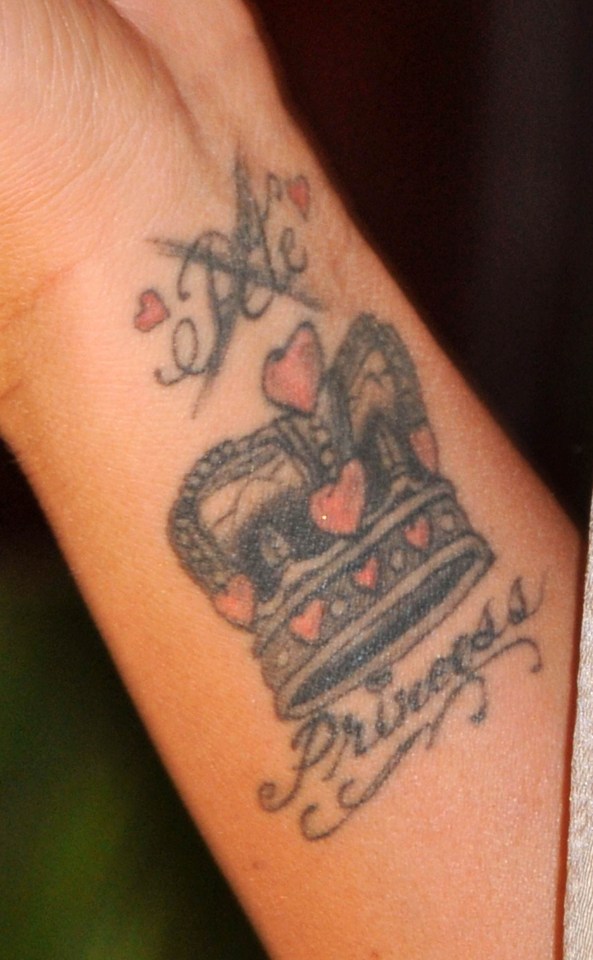 Katie Price literally crossed out Peter Andre's name from her wrist