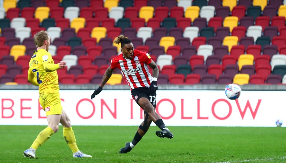 Ivan Toney scores in the demolition of Wycombe