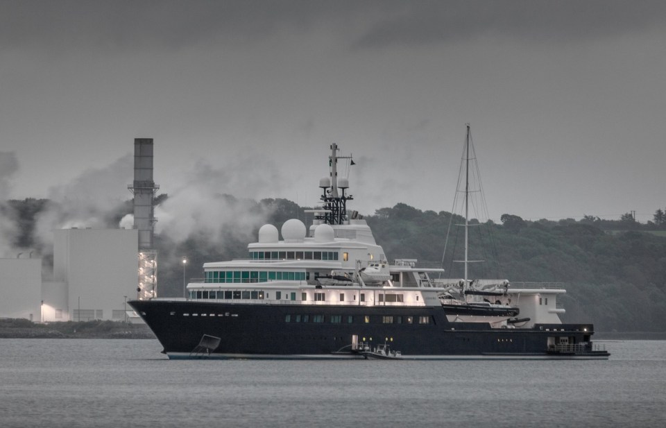 Le Grand Bleu, worth £135m, is now owned by Eugene Schvidler