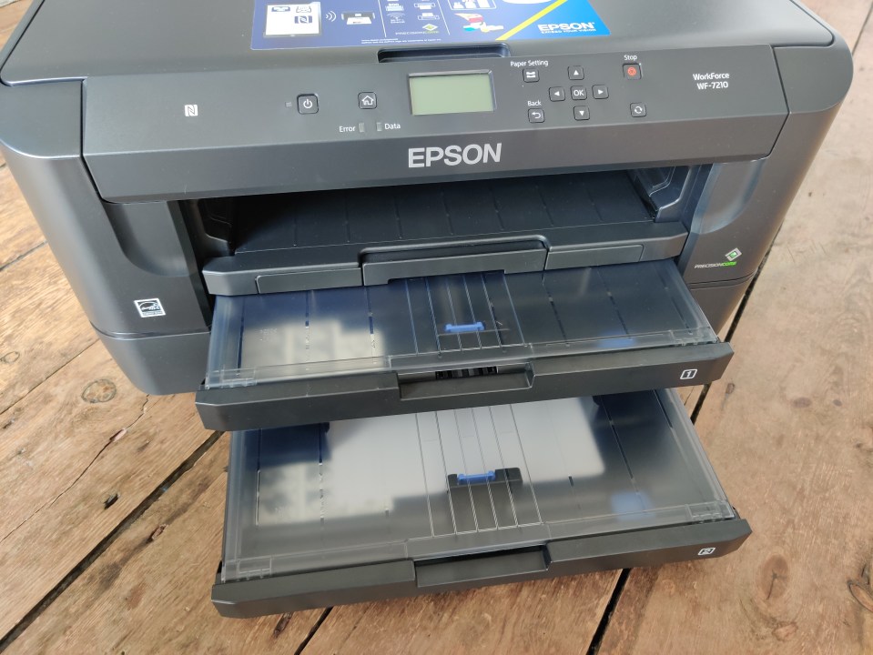 The Epson WorkForce WF-7210 has two paper trays, offering a 500-sheet capacity