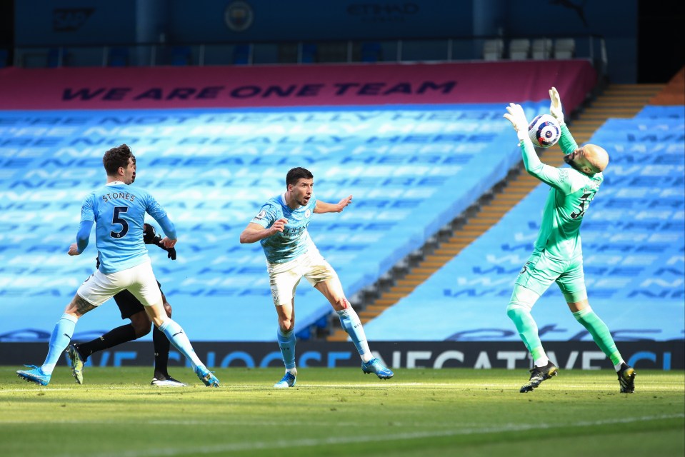 Dias headed Kevin De Bruyne's cross past Hammers backup keeper Darren Randolph in the first half