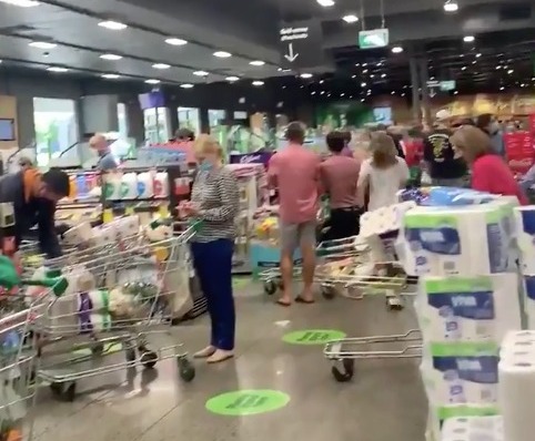 Shoppers in Victoria rush to buy essential items ahead of a five-day circuit breaker lockdown