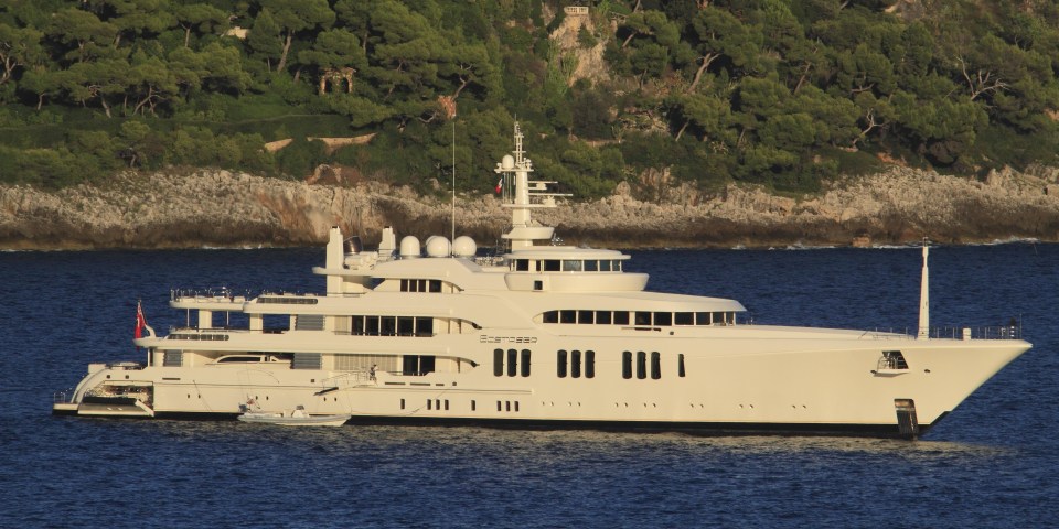 Roman Abramovich was the original owner of the Ecstasea in 2004