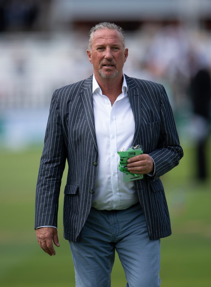 England icon Ian Botham says every grandfather would do the same as him in supporting Wales if their grandson was playing for the Dragons