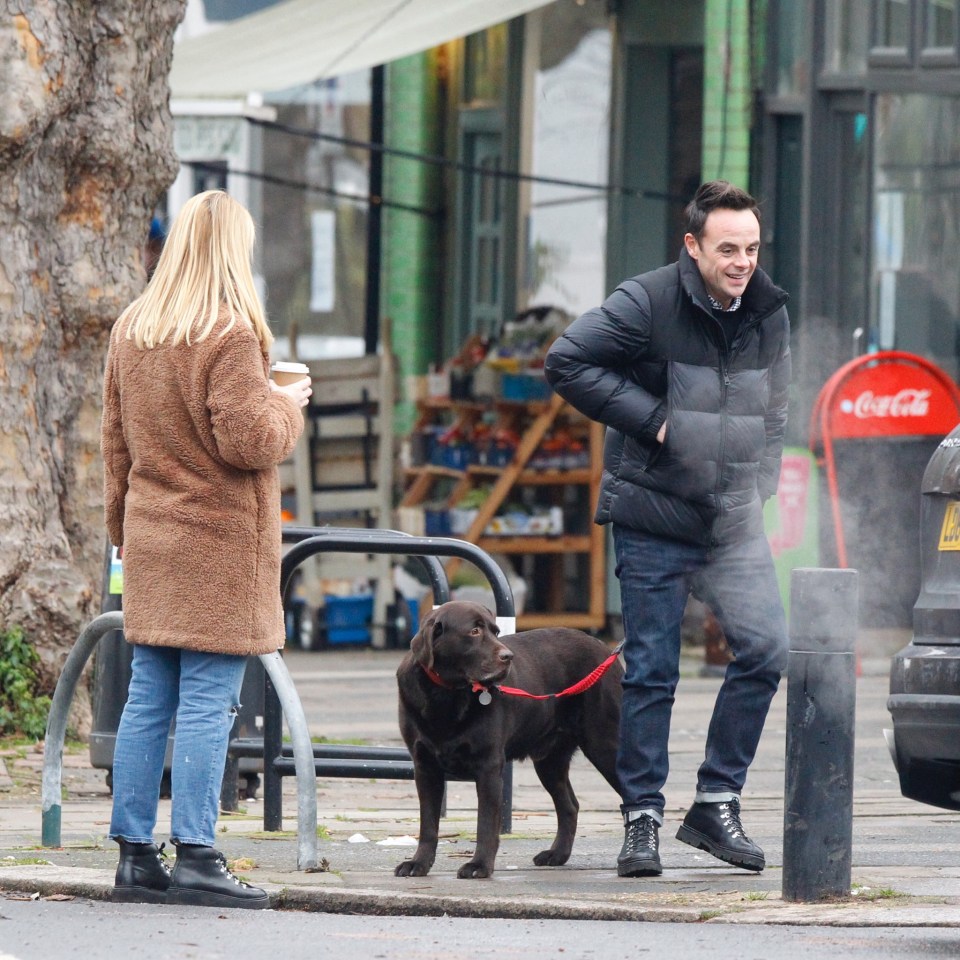 Ant and Anne-Marie strolled through the capital and grabbed a takeaway coffee