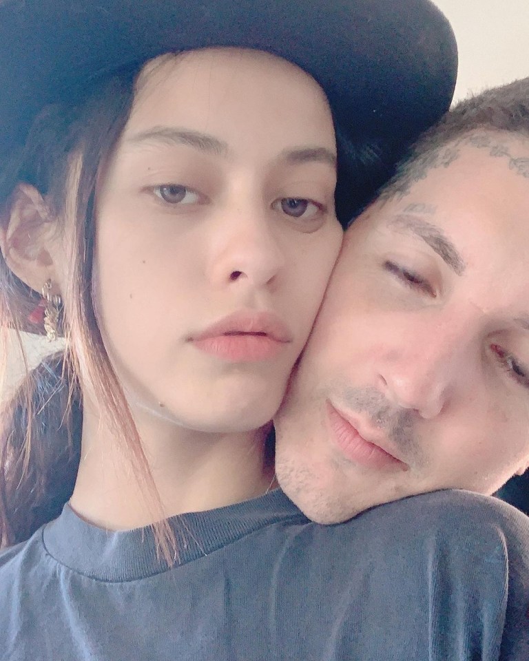 Oli married Brazilian model Alissa in 2017