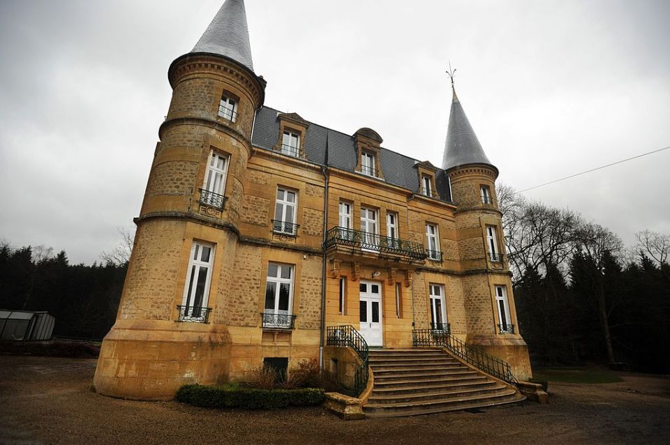 Château du Sautou, which Fourniret and Olivier bought with Hammiche's stolen money