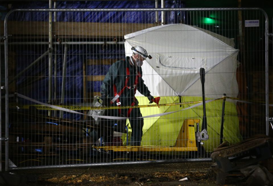 Enforcement officers continue efforts to remove protestors from underground tunnels at the HS2 Rebellion encampment