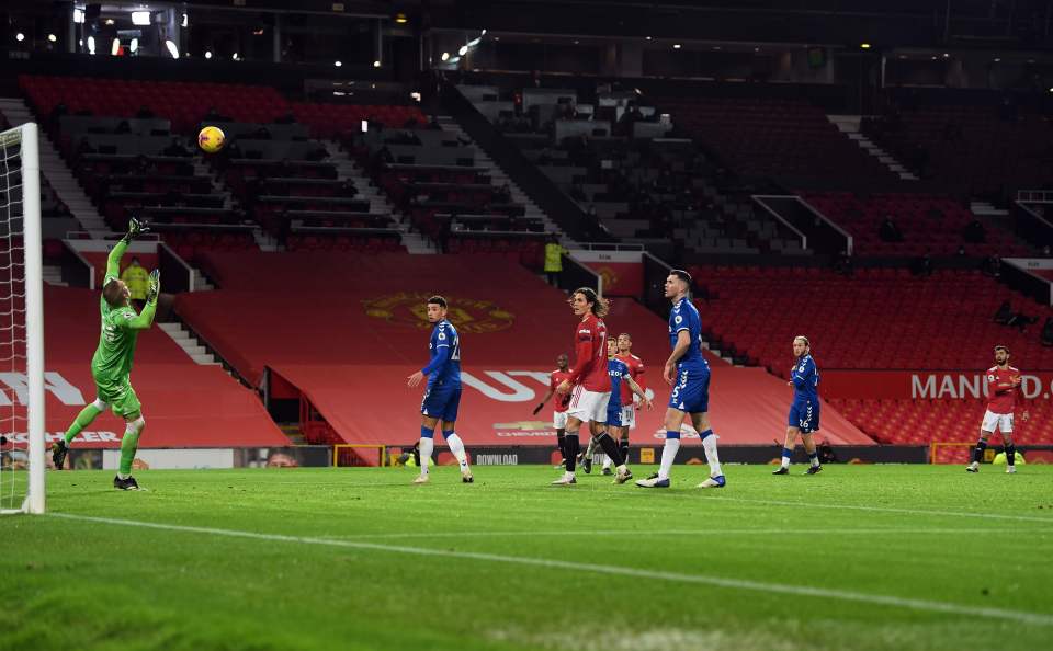 Bruno Fernandes pinged home this beauty that made it 2-0