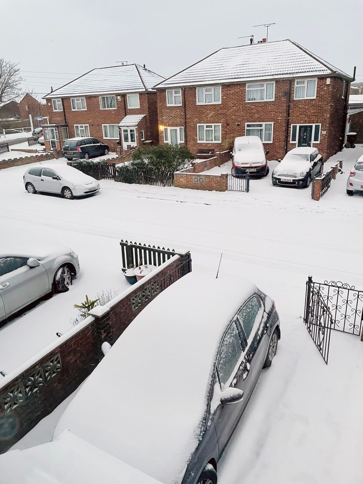 A blanket of thick snow hit Strood in Kent