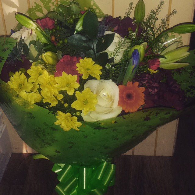 Noel has previously treated Sue with trips to the salon and bouquets of flowers