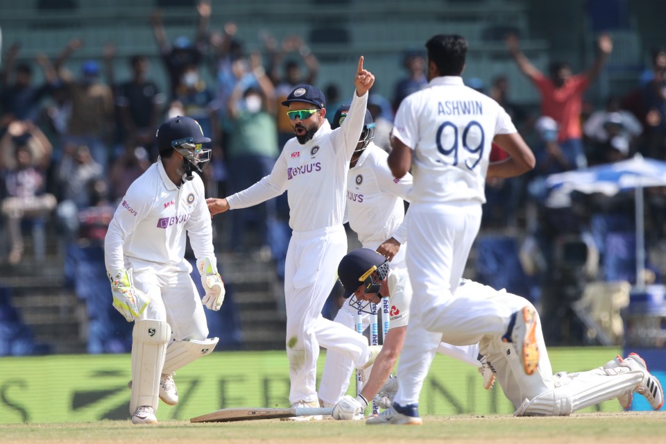 England's torture against India's spin bowling continued