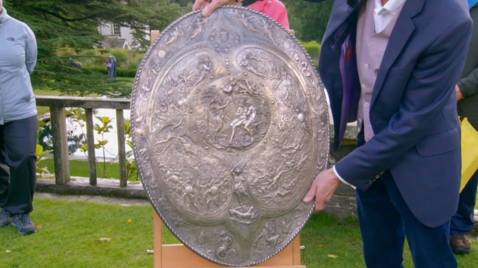 Antiques expert Duncan Campbell confirmed the item was a replica and represented Milton's Paradise Lost