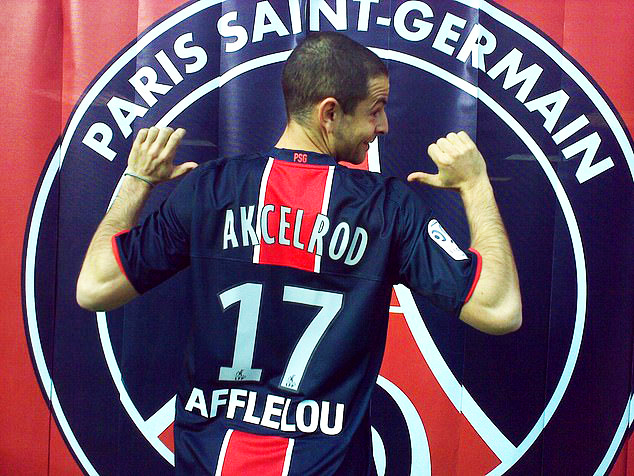 Akcelrod played for PSG's fifth tier amateur side but pretended he was a professional player for their senior team