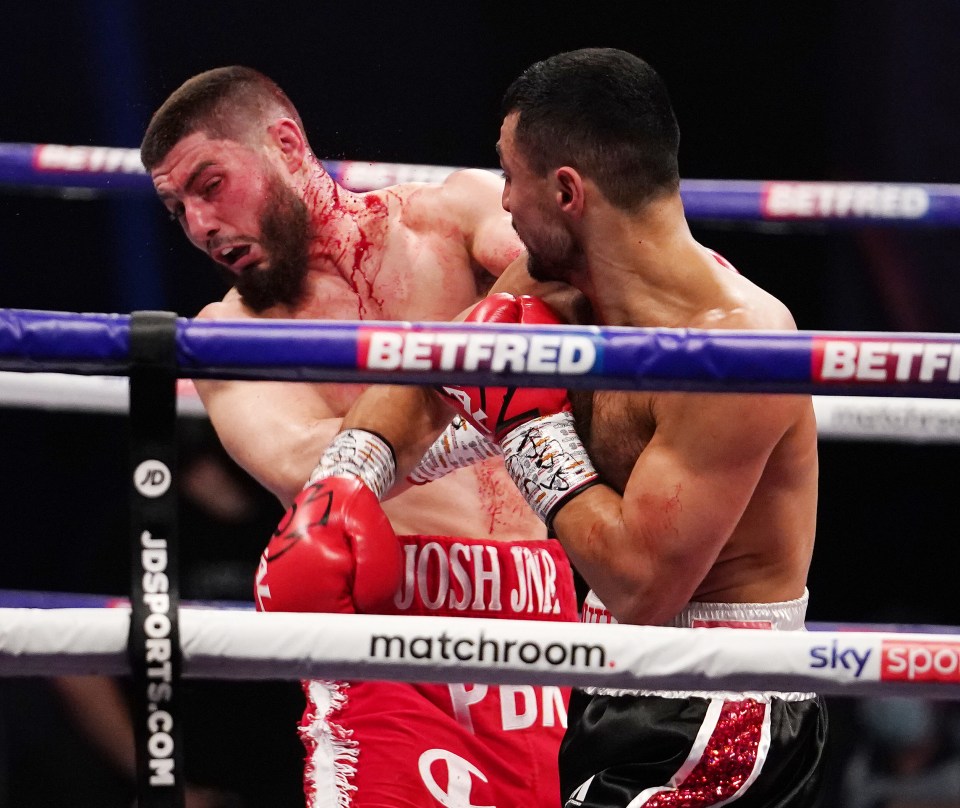 Josh Kelly was bloddied as he was stopped by David Avanesyan