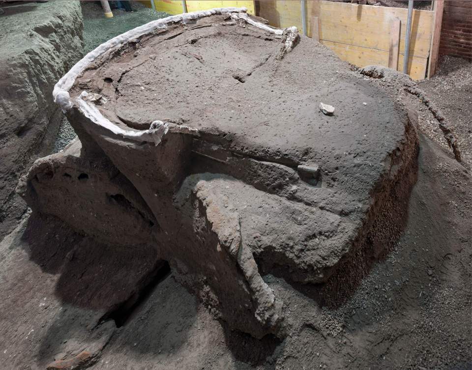 Archaeologists have unearthed a Roman ceremonial carriage near Pompeii