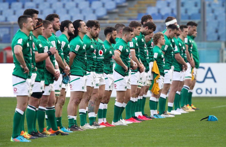  The Irish rugby team stands for Ireland's Call