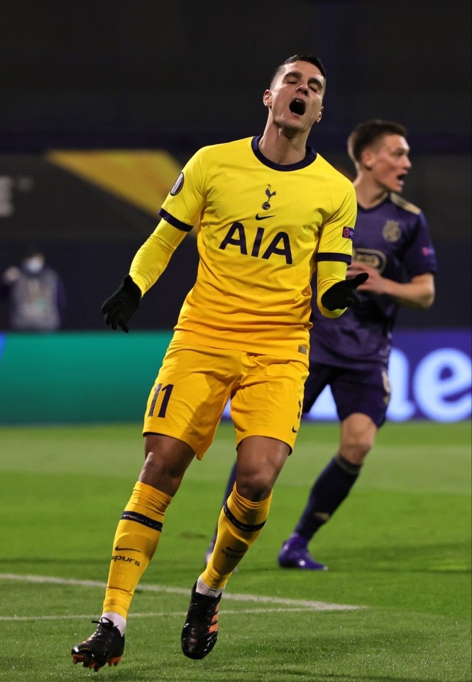 Erik Lamela rues a first-half miss for Spurs that might have made the tie so different