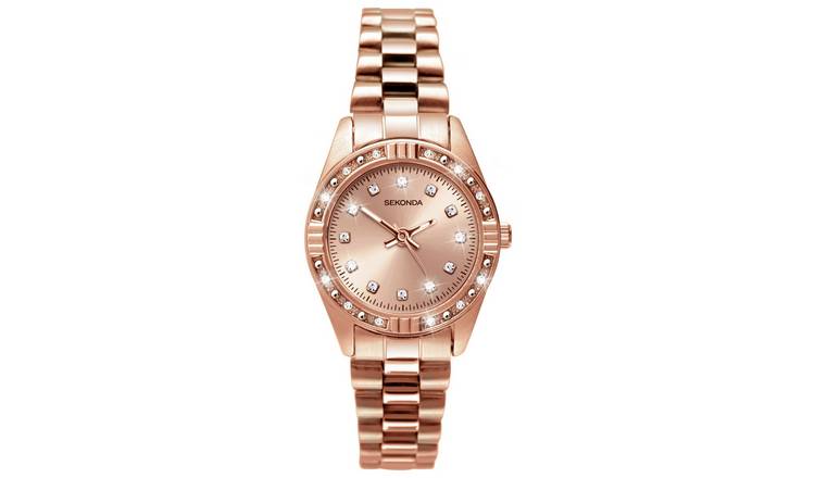 This rose gold watch could be a pretty gift for your mum