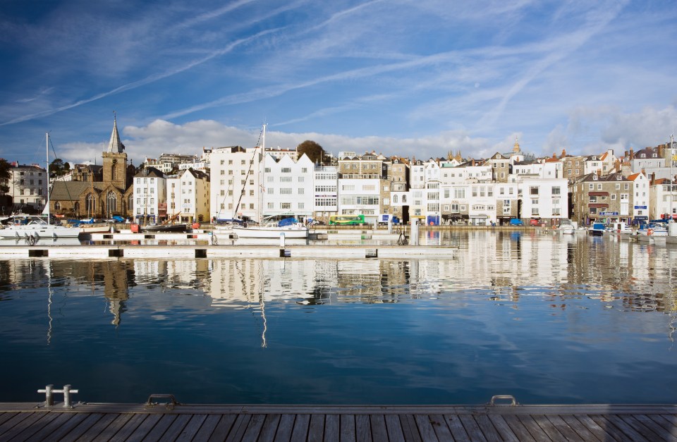 Guernsey is aiming for unrestricted summer travel