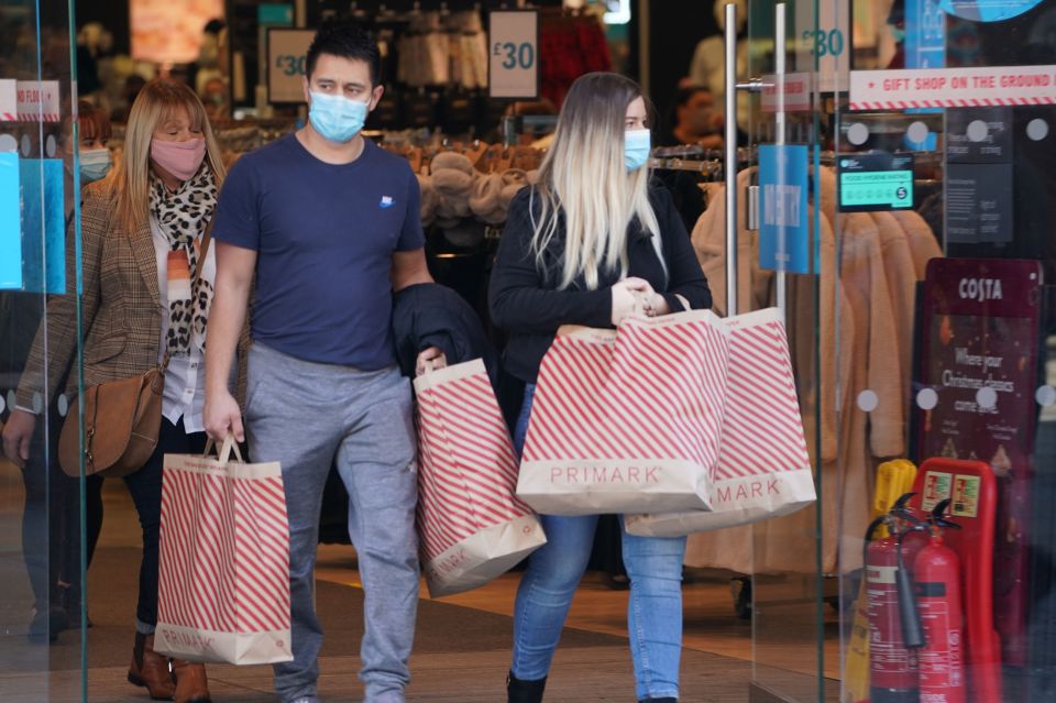 Shoppers must wear masks in stores