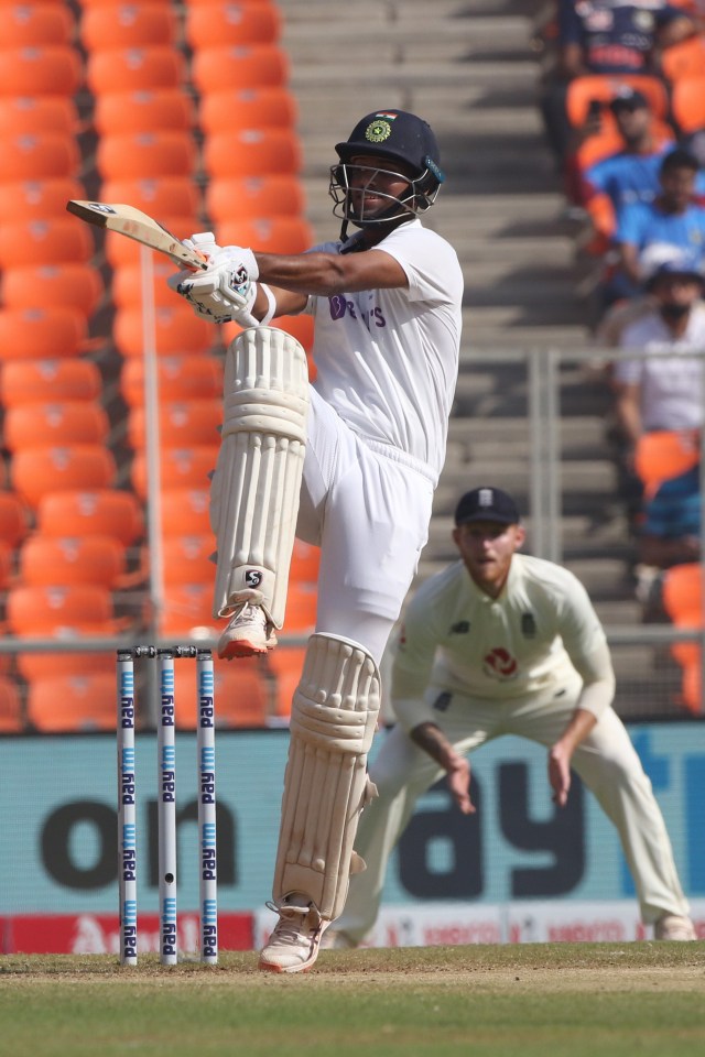 Washington Sundar fired India's first innings lead up to 160 - but he was left stranded on 96 not out