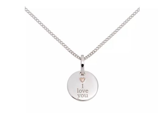 This necklace could be a great way to tell your mum you love her