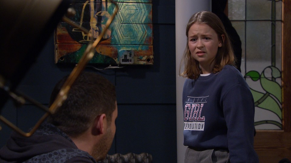 Liv discovers the truth about Vinny's beating and confides in Aaron